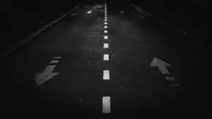 gambar 2 arah jalan yang berbeda